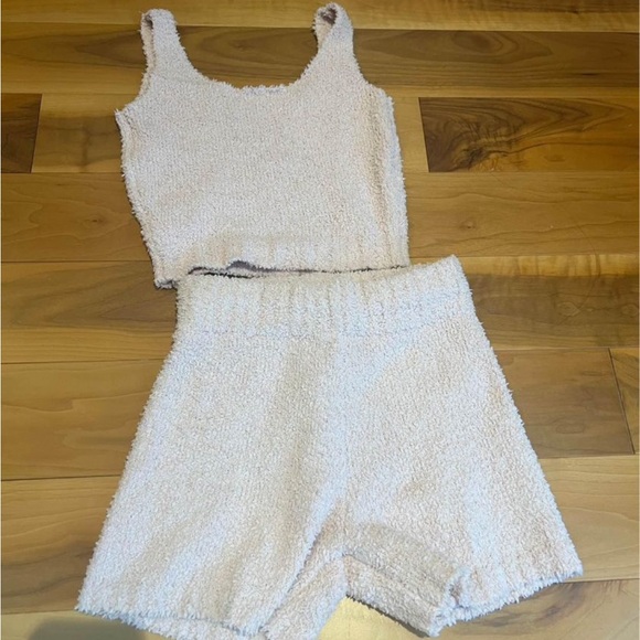 Skims set size small - Picture 1 of 2